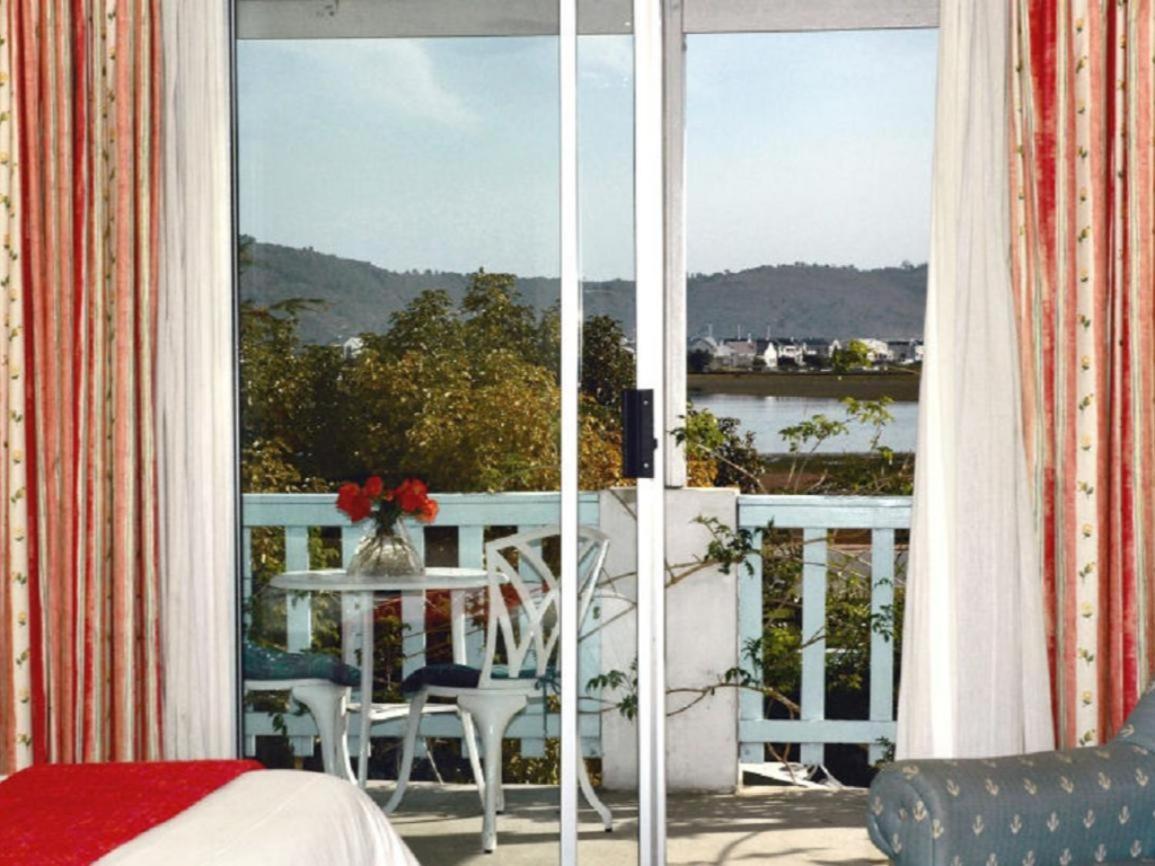 Lagoona Inn Книсна Екстериор снимка